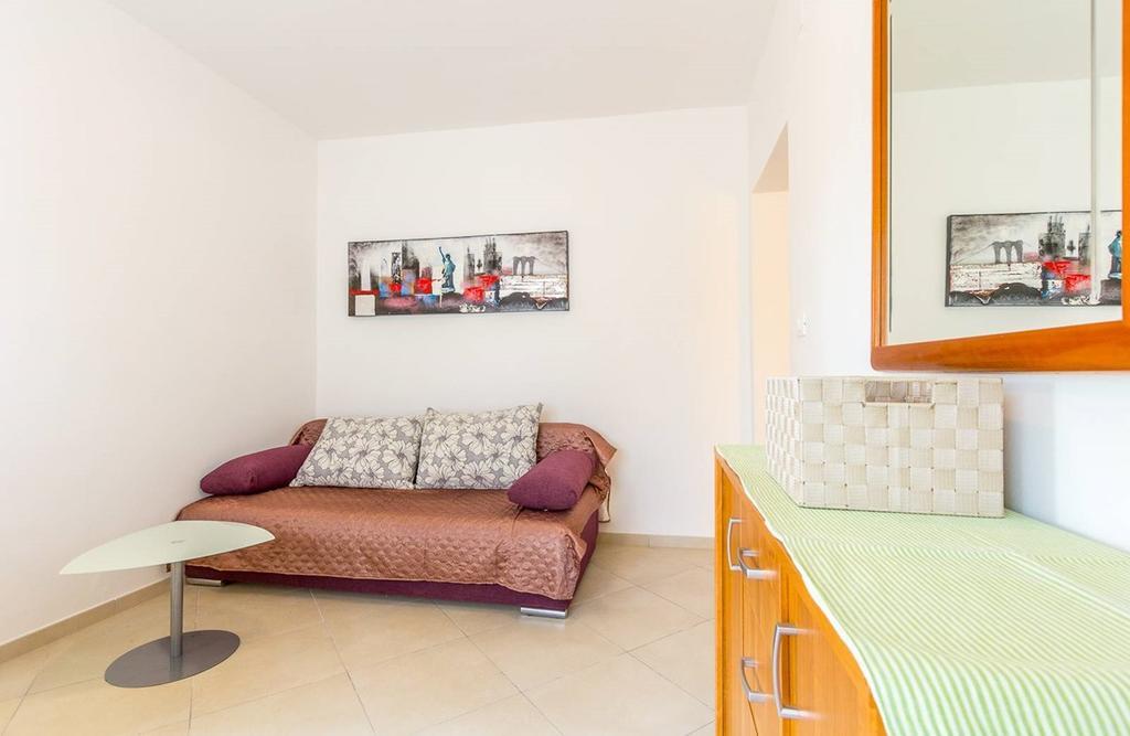 Apartments Racchi Banjole Exterior photo